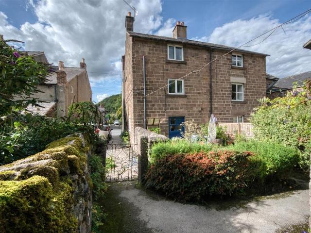 House for sale in Froggatt, East Midlands