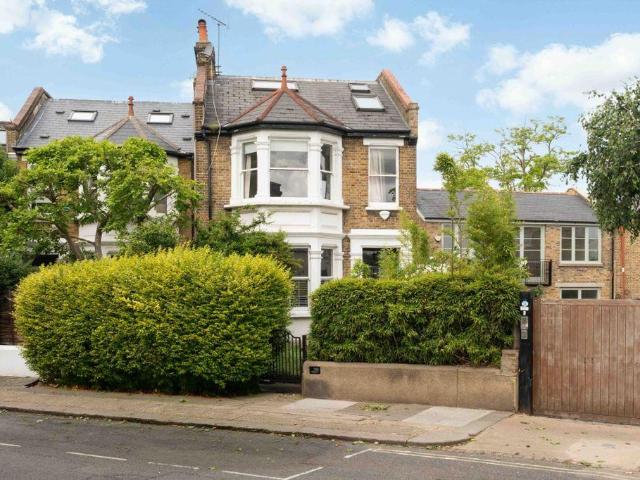 House for sale in Hammersmith, Greater London