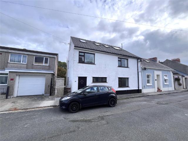 House for sale in Monkton, Pembroke