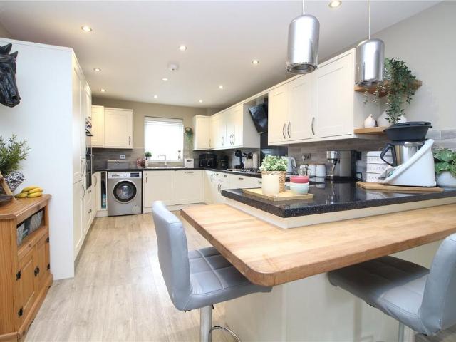 House for sale in Old Milton, Ashurst Bridge