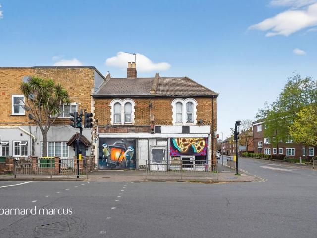 House for sale in Penge, Greater London