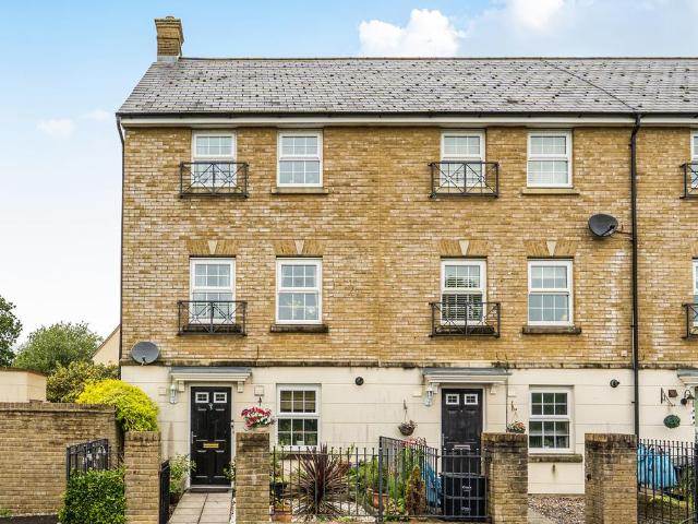 House for sale in Haydon End, Abbey Mead