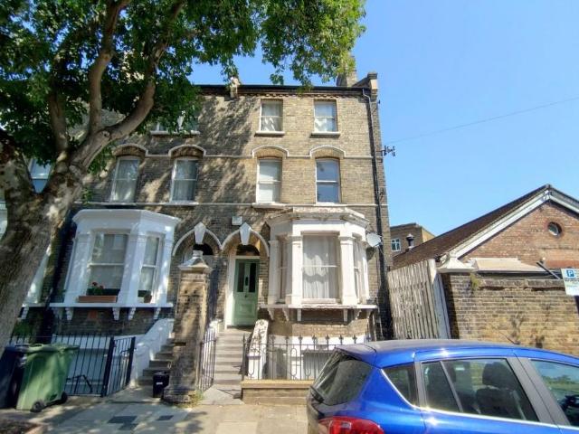 House for sale in Vauxhall, Greater London