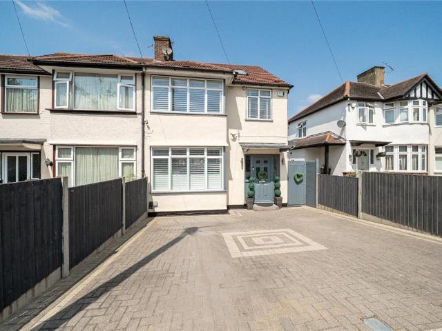 House for sale in Elmstead, Greater London