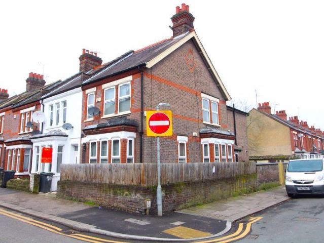House for sale in Farley Hill, Spring Park