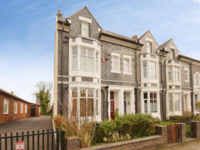 House for sale in Hillfields, West Midlands