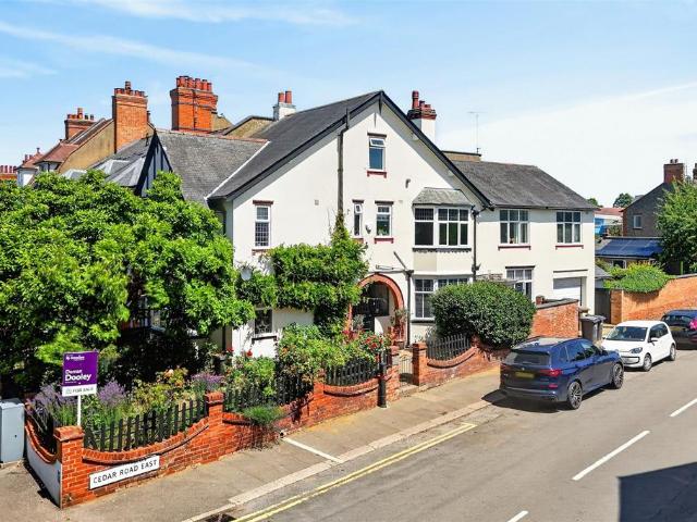 House for sale in Northampton, Northamptonshire