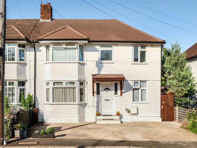 House for sale in London Borough of Merton, Mitcham
