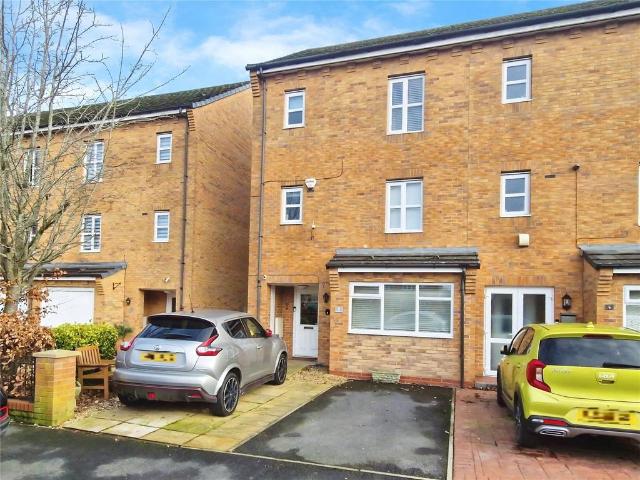 House for sale in Gin Pit, Wigan