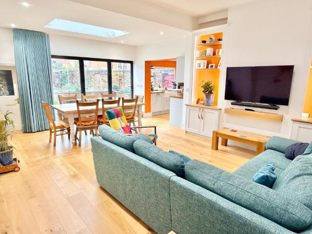 House for sale in Priors Park, Tewkesbury