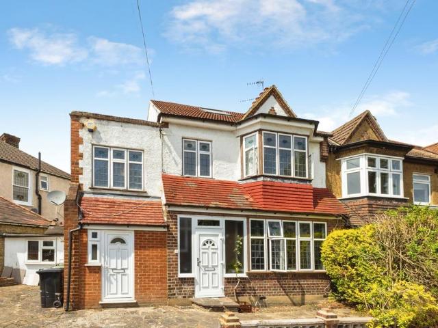 House for sale in London Borough of Lewisham, Greater London