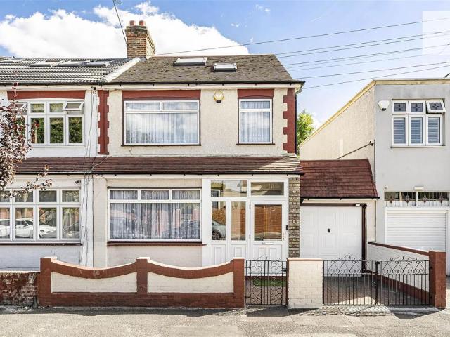 House for sale in Highams Park, Greater London