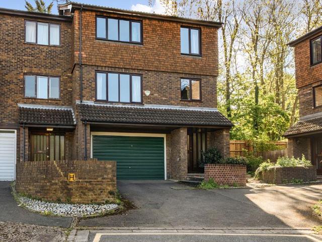 House for sale in Northwood, Greater London