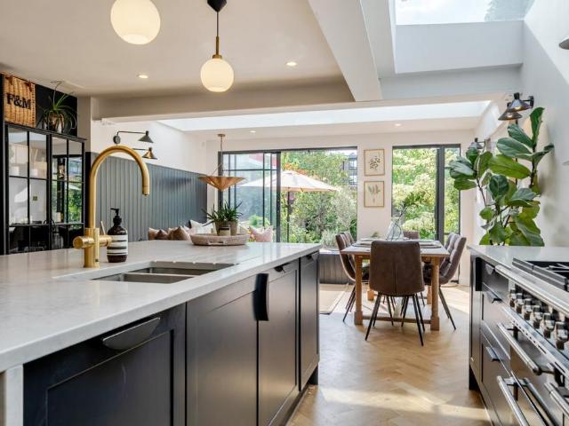 House for sale in London Borough of Merton, South Wimbledon