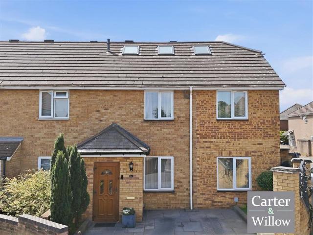 House for sale in Scrattons Farm, Greater London