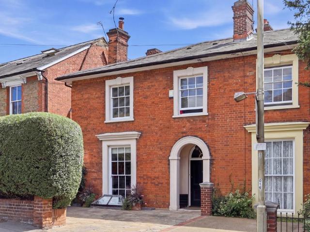 House for sale in Navestock Side, Essex