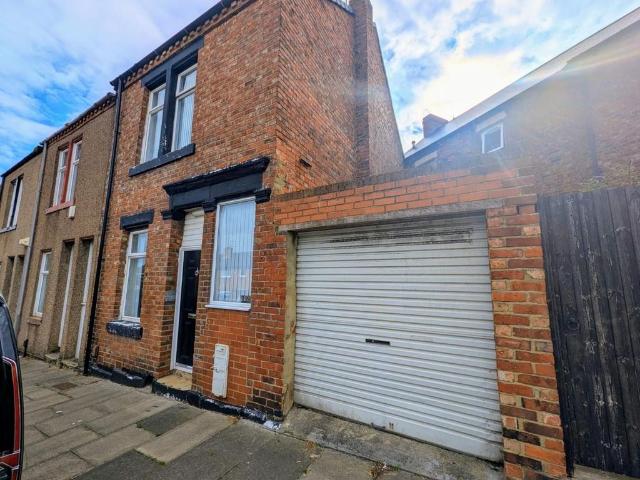 House for sale in Westoe, South Shields