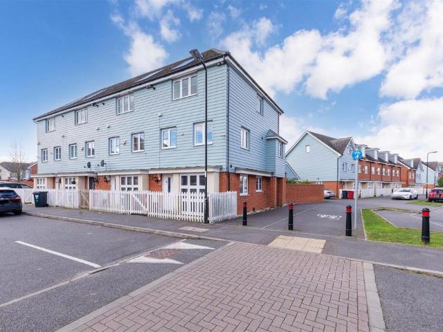 House for sale in Slough