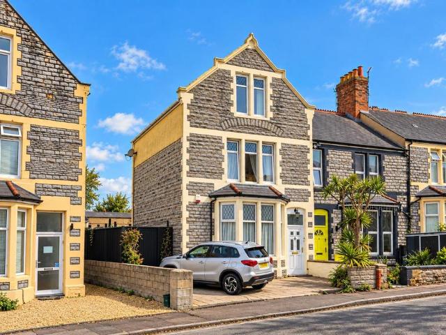 House for sale in Gibbonsdown, Barry