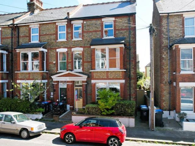 House for sale in Chilton, Acol
