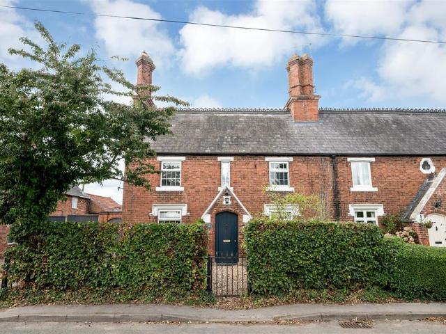 House for sale in Cromwell CP, Newark and Sherwood