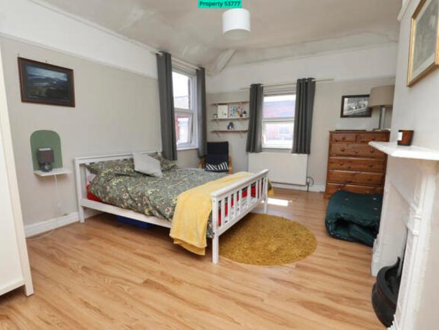 Cottage for sale in Calderstones
