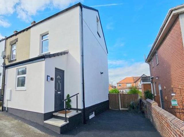 House for sale in Old Town, Pogmoor