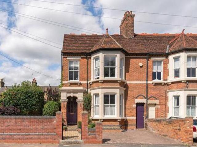 House for sale in Bedford