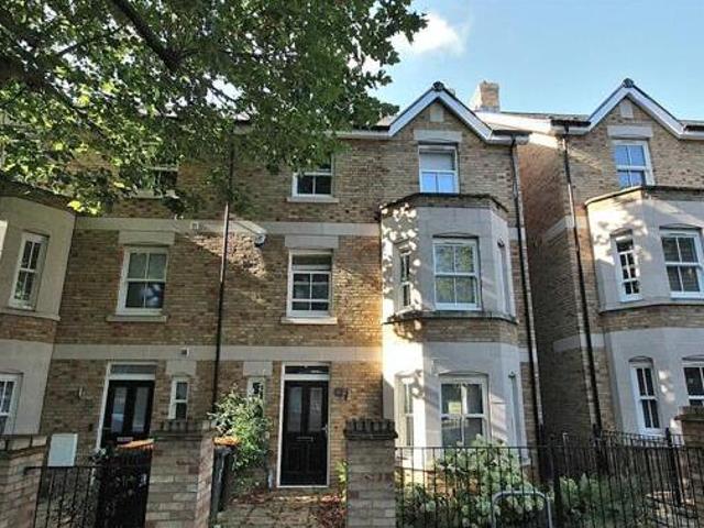 House for sale in Bedford