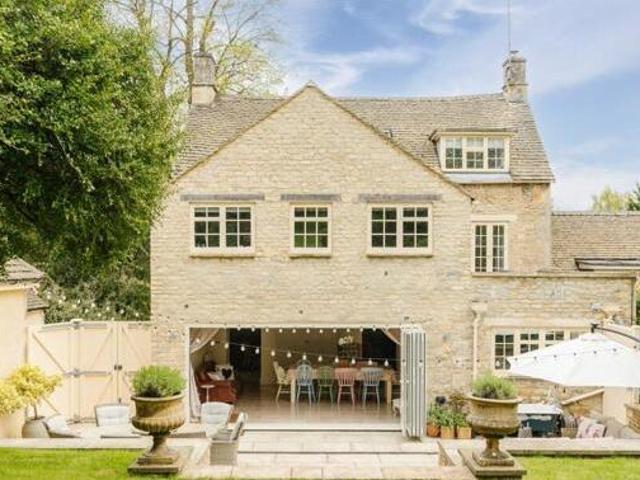 House for sale in Black Bourton, Oxfordshire
