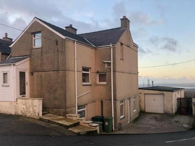 House for sale in Caernarfon, Wales