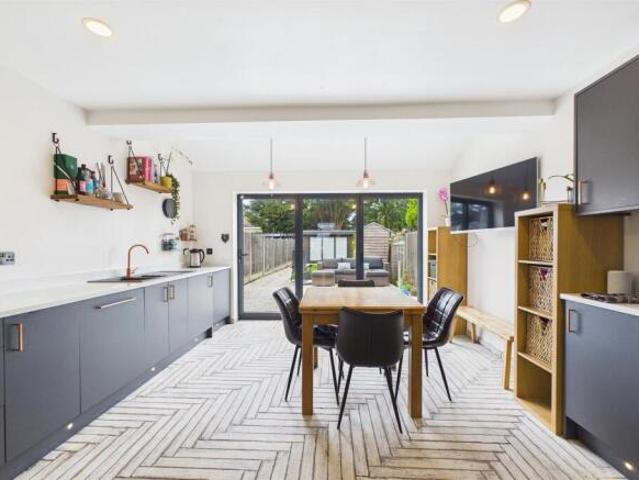 Cottage for sale in Finham, West Midlands