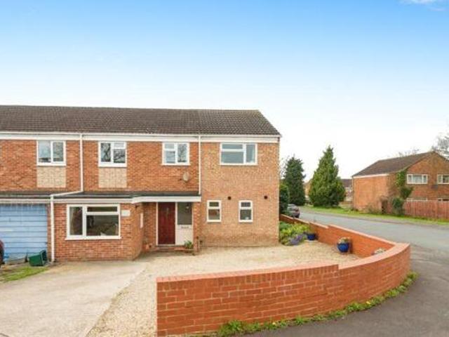 House for sale in Gloucester, Gloucestershire