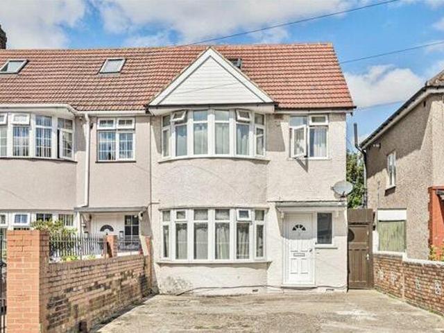 House for sale in Isleworth, Greater London