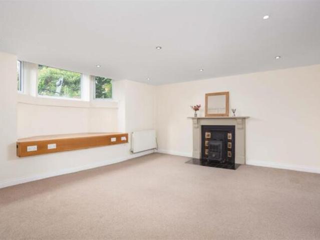 Cottage for sale in New Scarborough, Leeds