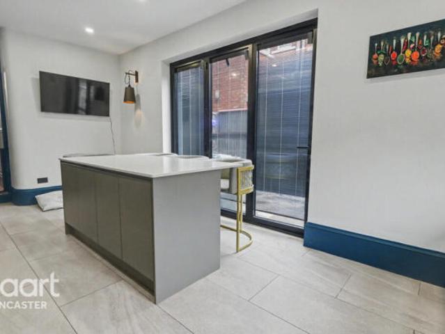 Cottage for sale in Woodlands, South Yorkshire