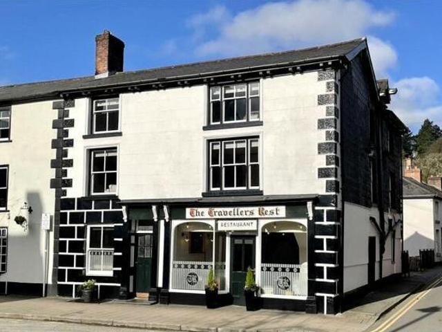 House for sale in Lyons, Greater London