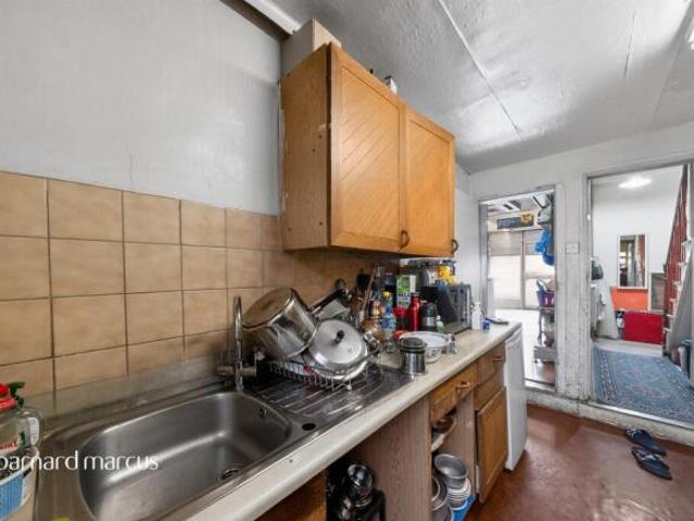 Cottage for sale in Penge, Greater London