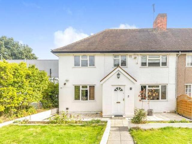 House for sale in Greater London