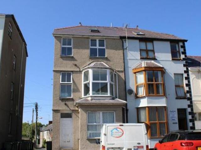House for sale in Pwllheli