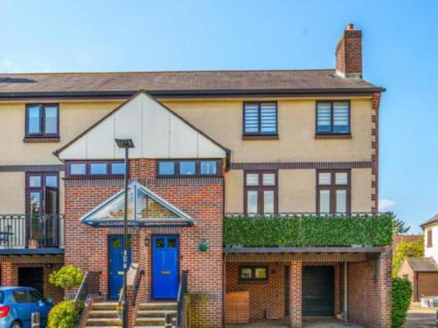 House for sale in Barton Stacey, Hampshire