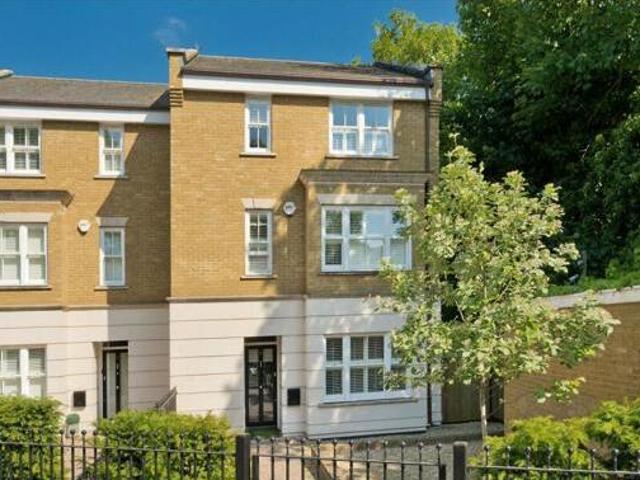 House for sale in Thames Ditton, Elmbridge