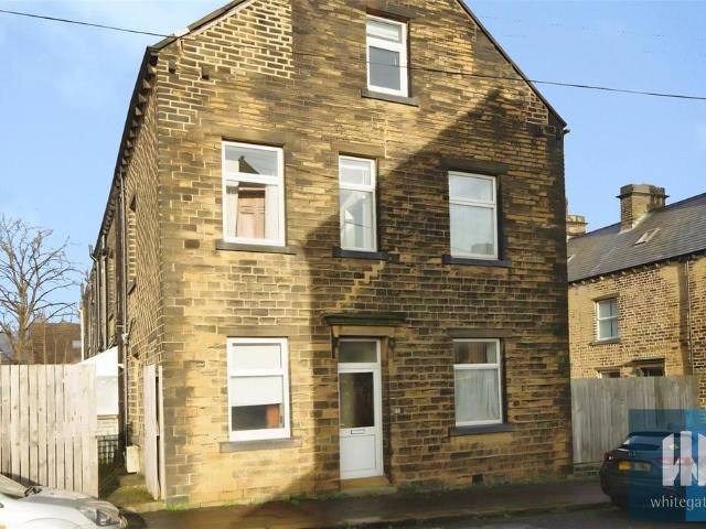 House for rent in Lindley, West Yorkshire