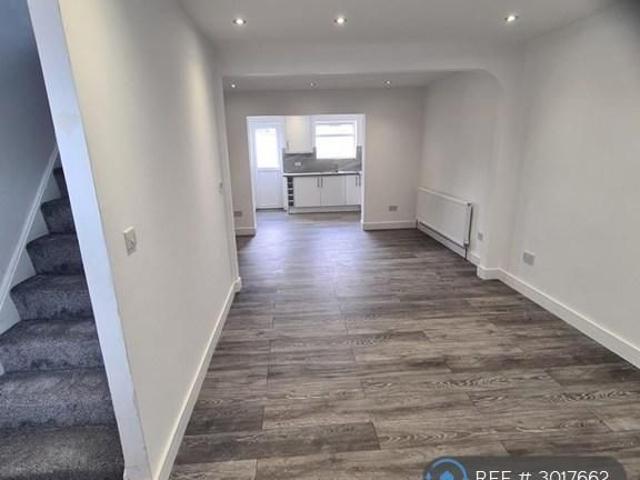 House for rent in London Borough of Hounslow, Feltham