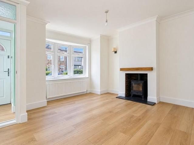 House for rent in London Borough of Waltham Forest, Greater London