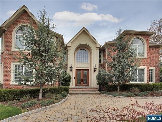 House for sale in Englewood Cliffs, Bergen County