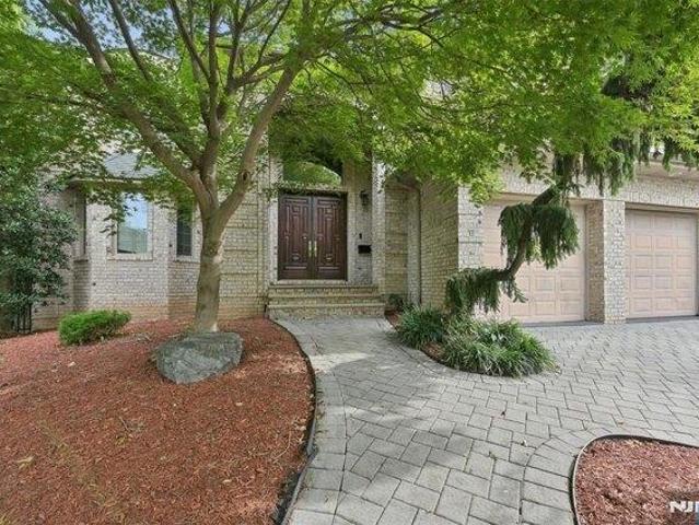 House for sale in Englewood Cliffs, Bergen County