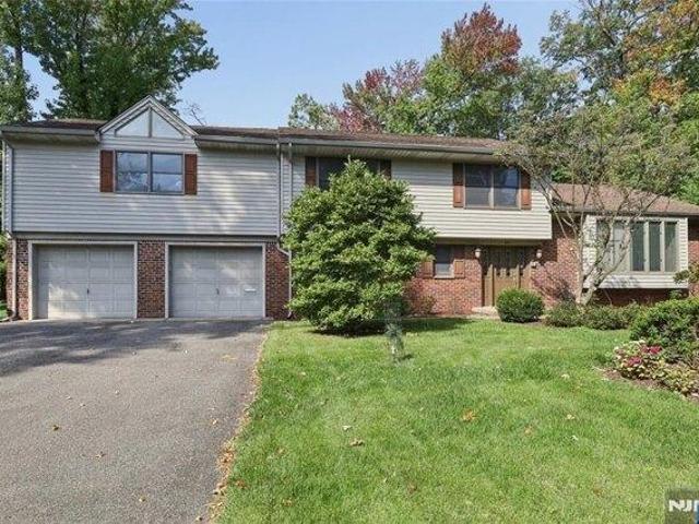 House for sale in Englewood Cliffs, Bergen County