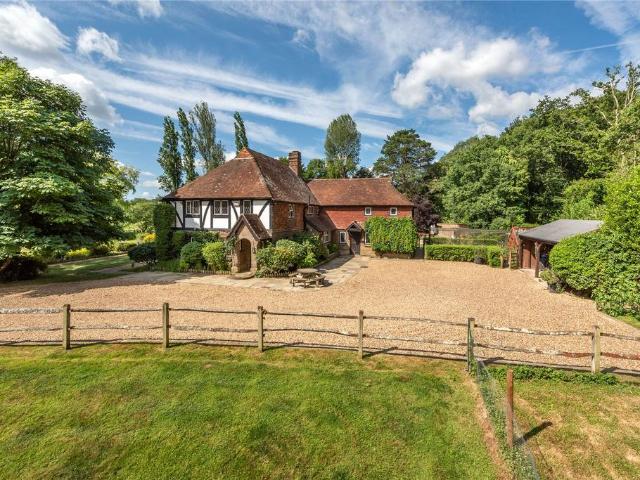 House for sale in Pachesham Park, Surrey