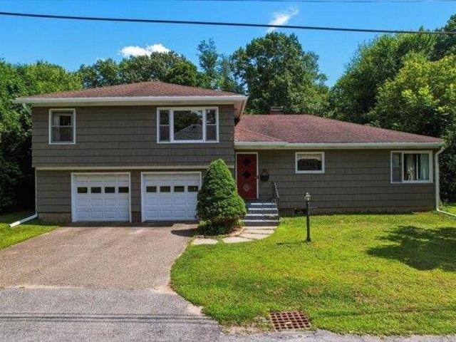 House for sale in Essex Junction, Vermont
